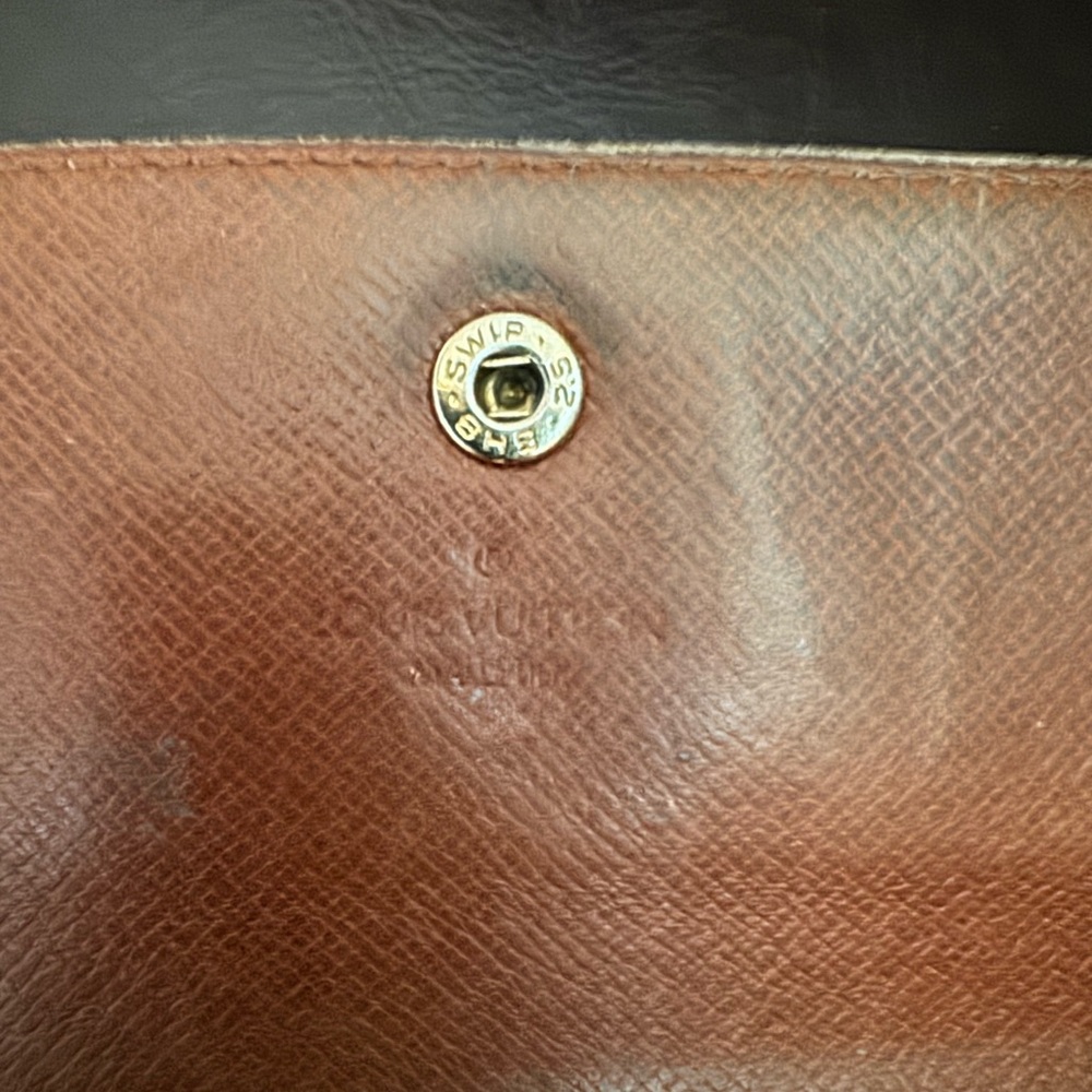 Louis Vuitton Vintage Sarah Monogram Wallet - Picture 6 of 13